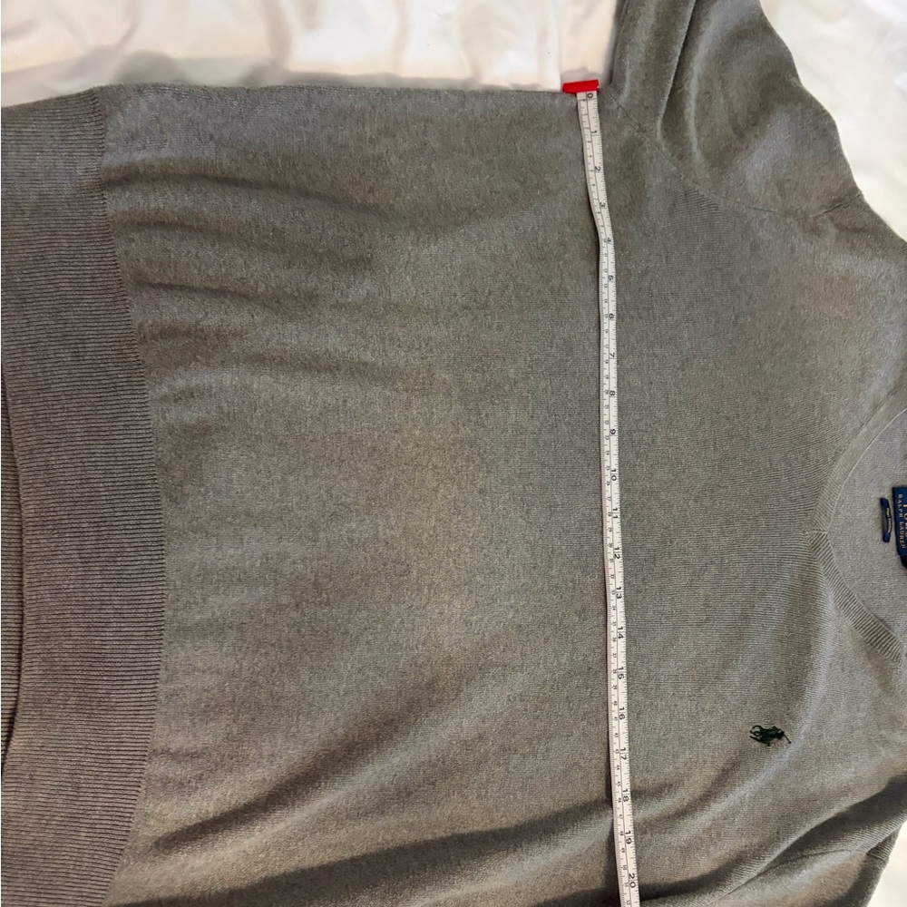 Ralph Lauren Men's V-Neck Sweater in Light Gray with Green Pony - Picture 6 of 6